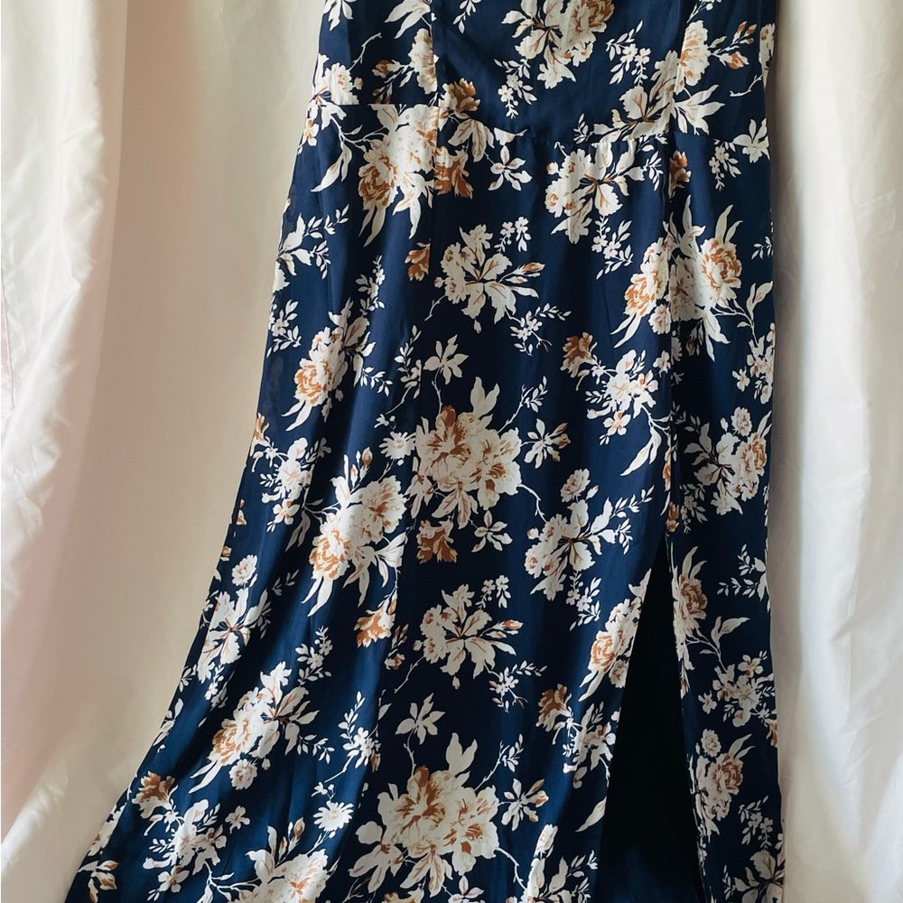Brand new with tags Abercrombie size large summer dress!